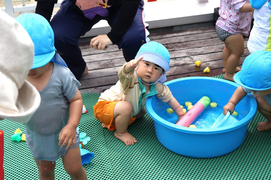 乳児クラス☆水遊び初日
